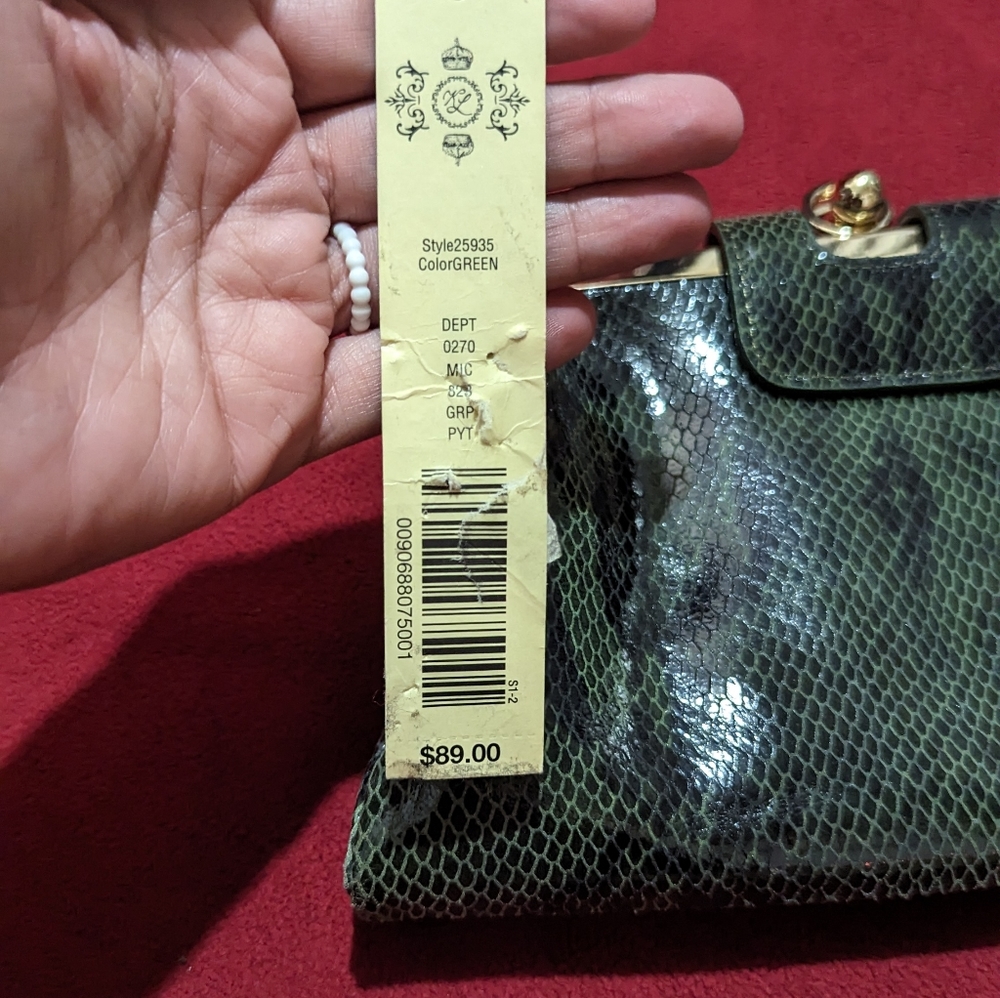 Kate Landry Coin Closure Clutch Snakeskin Animal Print Green Gold HTF NWT - Picture 2 of 8